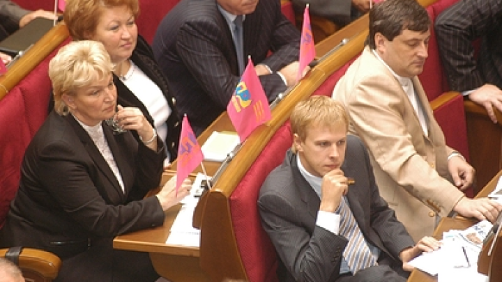 В Раде ужаснулись проекту соглашения с США по недрам. Заседание сорвано