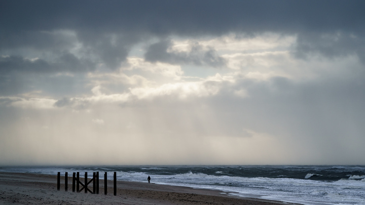 Как Крым пережил штормовую ночь, рассказали в МЧС