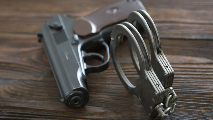 Мужчина открыл стрельбу на предприятии в Рязани. Известно об одной жертве