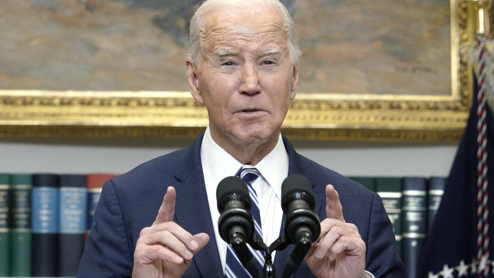 Байден думает над санкциями за тромб Навального*