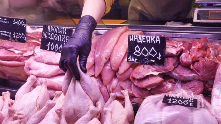 Эксперт рассказала, в каких продуктах могут присутствовать антибиотики