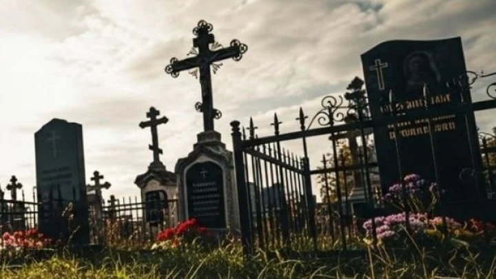 Священник объяснил, как правильно вести себя на кладбище