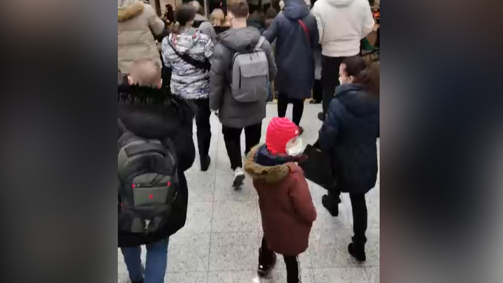 Шоппинг не задался: в Петербурге эвакуировали «Мегу Дыбенко»