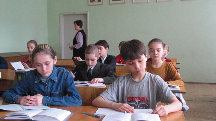 И секции, и кружки - всё закрыто: Все школы Челябинска отправили на карантин