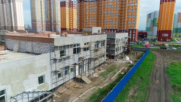 Власти Ростова передали участки для строительства социальных объектов в Левенцовке застройщику