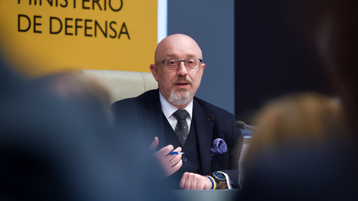 Киев продолжит наносить удары по Крыму и Керченскому мосту — Резников