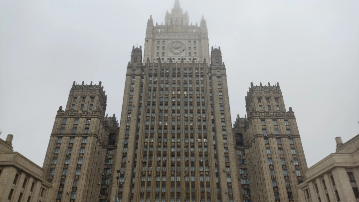 МИД России назвал автоголом критику интервью Лаврова послом Франции