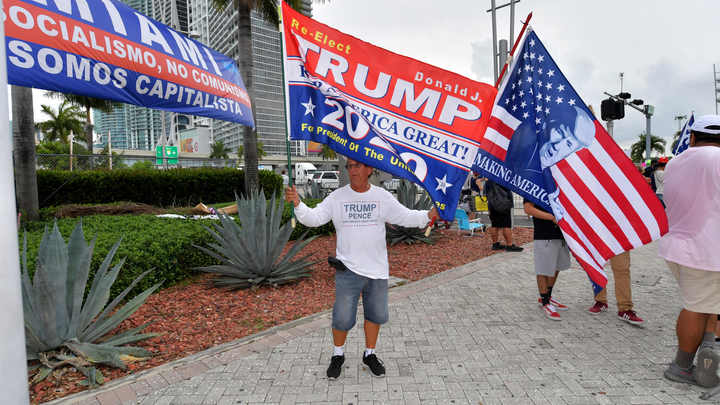 Разведка этого не подтверждает: У спецслужб США нет доказательств, что Россия помогает Трампу на выборах