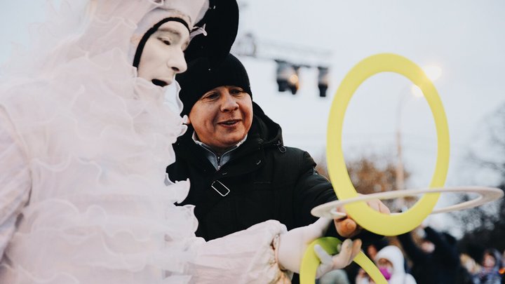 В Парке Горького ждут гостей, чтобы показать 50 ледяных и снежных фигур