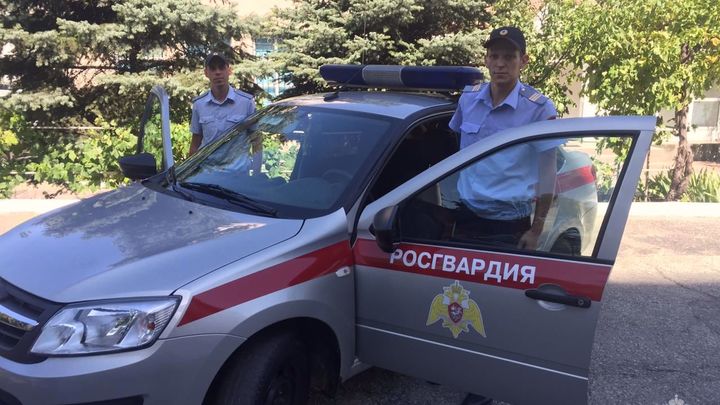 В Новороссийске росгвардейцы доставили в больницу ребенка с травмой головы