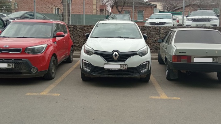 В Ростове закрываются автосалоны Skoda и Renault
