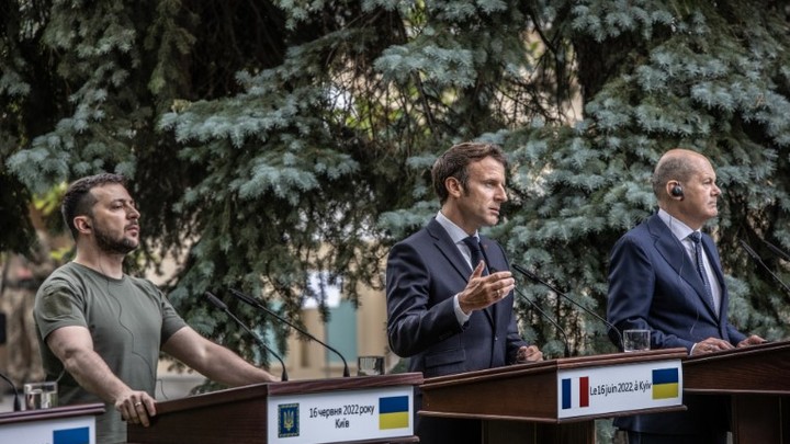 Зеленский смирился с недопуском в НАТО: Достаточно гарантий безопасности