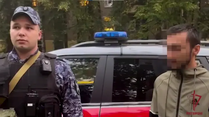 В Москве пациенту пытались передать 12 граммов гашиша в йогурте