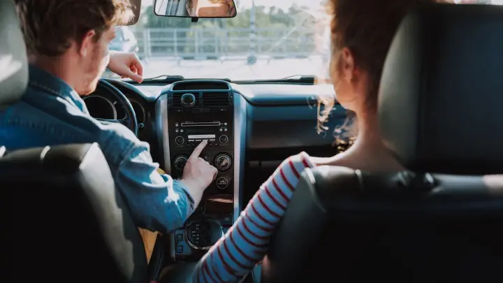 Водителей могут лишать прав после любого похода к врачу: как это будет работать