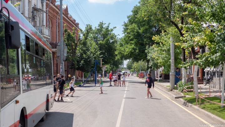 Урбанист Аркадий Гершман о пешеходных улицах Краснодара: Здесь просто негде присесть