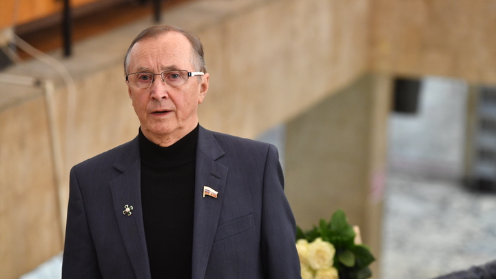 Николай Бурляев призвал певцов и актёров ехать на фронт: Поддержать дух