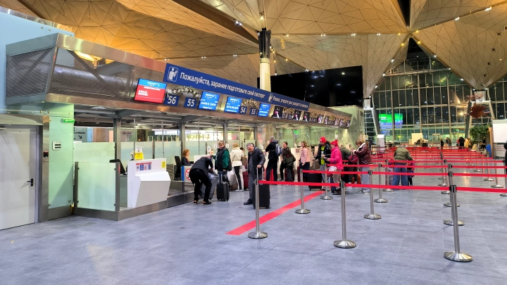 Пулково не принимает: В аэропорту Петербурга введены ограничения