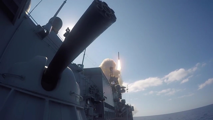 Сирена звучала каждые пять минут: Украинская ПВО ночью сошла с ума