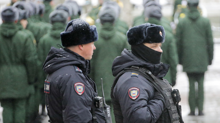 В Якутии полицейские украли почти килограмм наркотиков из вещдоков