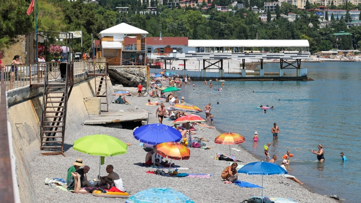 Бархатный сезон в разгаре. И даже ливень не помеха: где в Крыму сейчас самая тёплая вода?