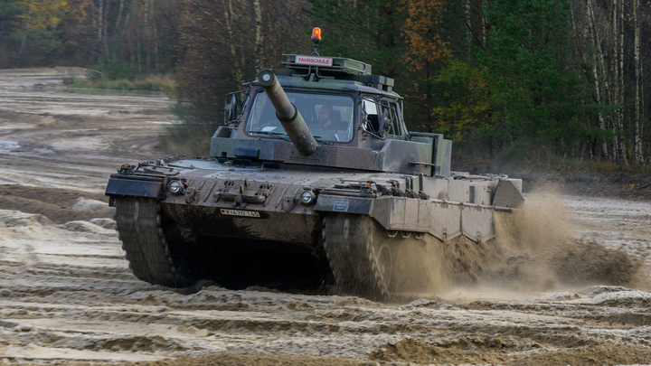 У Москвы есть план по уничтожению танков Leopard и режима Зеленского. Русская весна близко