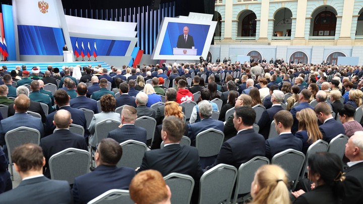 Прапорщик с необычным взглядом на послании Путина: Герой СВО Сергей Токарь