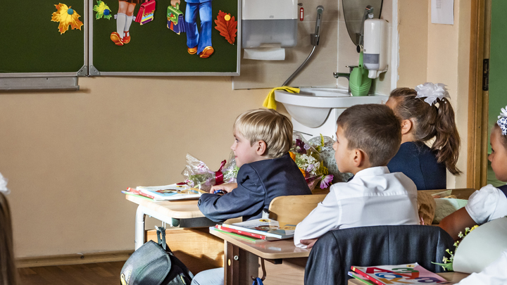 Осенью школьников могут отправить на дистант — вице-мэр Екатеринбурга назвала условие