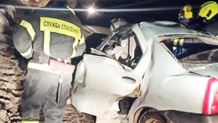 Водитель Renault Logan разбился насмерть на трассе Лежнево-Шуя в Ивановской области