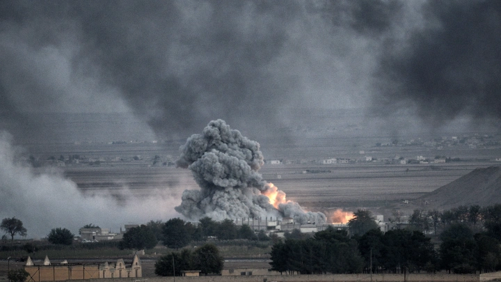 Армия России нанесла удары ОДАБ-1500 и ФАБ-500 по опорным пунктам ВСУ в Харьковской области