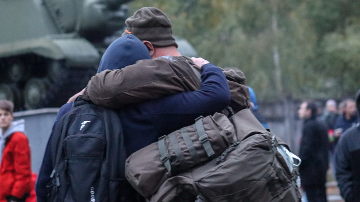 Назван возраст мужчин, которые в первую очередь подлежат мобилизации в Петербурге