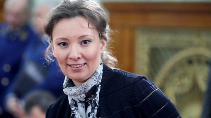 Много вопросов к опеке: Детский омбудсмен Кузнецова поможет вернуть ребёнка омской сироте