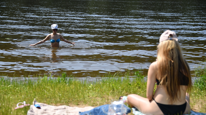 Купаться еще рано: с начала сезона в Свердловской области утонули 16 человек