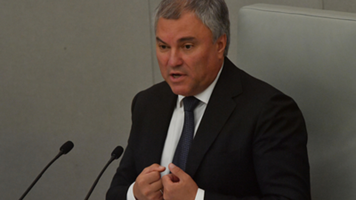 Володин публично отчитал Силуанова: Президент слышит, а министр финансов нет