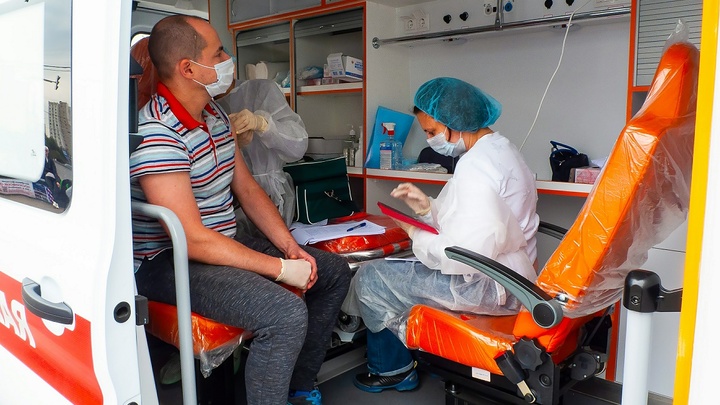 Вакцинация от коронавируса и гриппа в Ростовской области: Когда и кого будут прививать