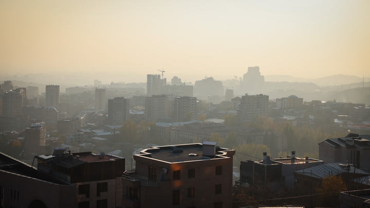 Шафир: Власти Армении бросили свой народ в Карабахе, помогать будет Россия