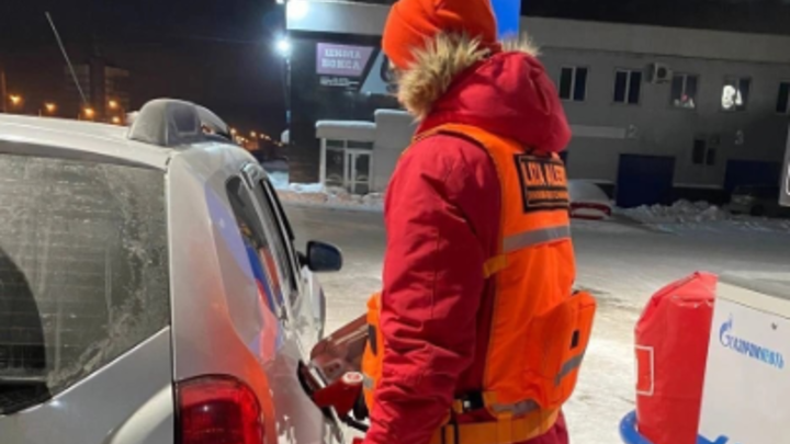 Замерзающего мужчину нашли ночью на трассе в 40 км от Челябинска