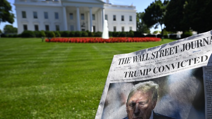 Важный сигнал для России: Конец демократии наступает для всей Америки