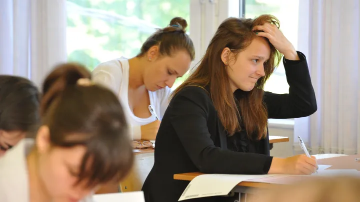 Завтра выпускники пишут итоговое сочинение: что нужно знать об этом испытании