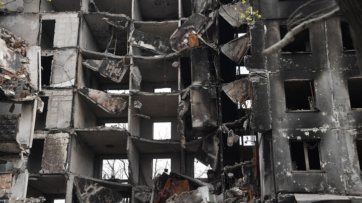 Атака на Мариуполь накануне годовщины освобождения. Что известно к этому часу