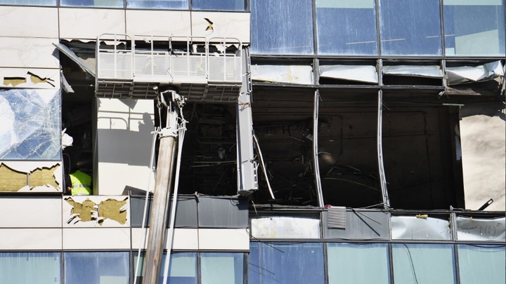 Здание тряхануло: Очевидцы рассказали о попадании дрона в высотку в Москва-Сити