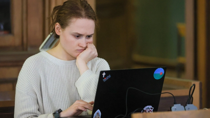 ИИ научили строчить доносы. Что умеют чат-боты Claude?