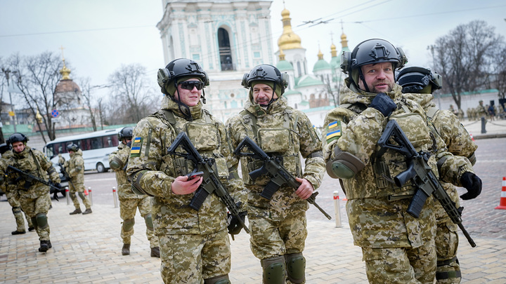 На Россию началась комплексная атака: Украинские спецслужбы передали привет