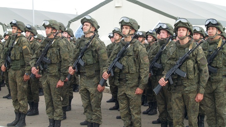 Военный эксперт: Есть веские причины того, почему добровольцам не место на Украине