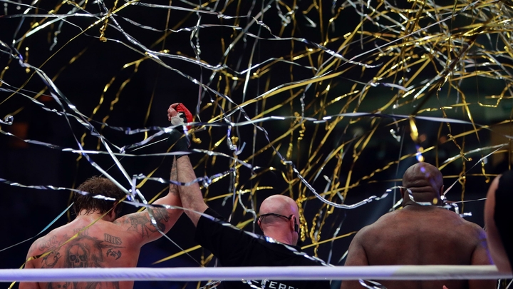 Русский боксёр отправил в нокаут американца: Тимофей Цзю теперь чемпион мира