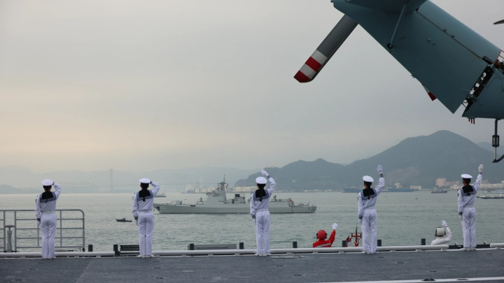 Началось. Китай захватил целый остров. И никто не посмел отреагировать