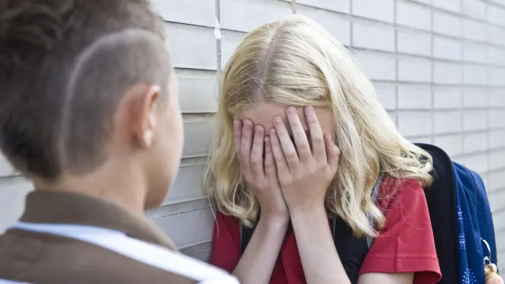 Девятиклассник избил девочку-ровесницу в ангарской школе: что стало причиной