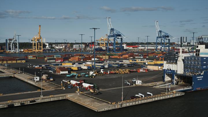 Зерновая сделка не работает. В Финляндии из-за санкций задержали русское судно с удобрениями