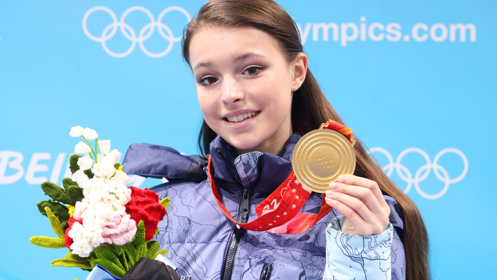 Русским фигуристам не нашли места в галерее чемпионов. Щербакова молчать не стала