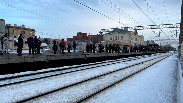 Силовики задержали двоих мужчин за попытку диверсии на ж/д путях