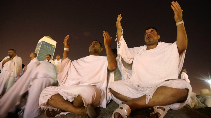 Люди умирали прямо на оживлённых улицах: В Саудовской Аравии погибли более 550 паломников